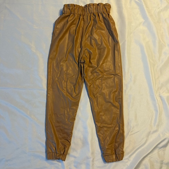 Abercrombie and Fitch Faux Leather Jogger Style Pants - SIZE SMALL - Picture 4 of 9